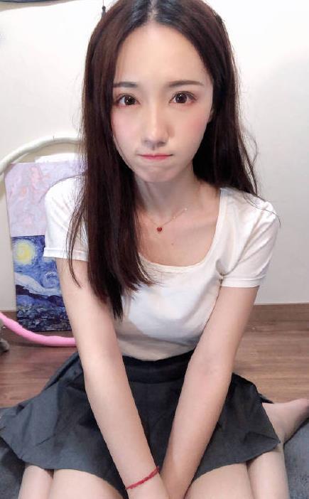 pdd旭旭宝宝半夜停播后,谁还在直播?网友:深夜需要营养快线