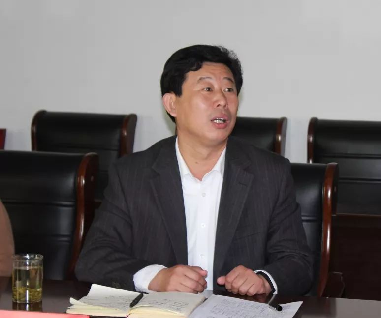 10月14日下午,县人大常委会副主任李东武带领部分常