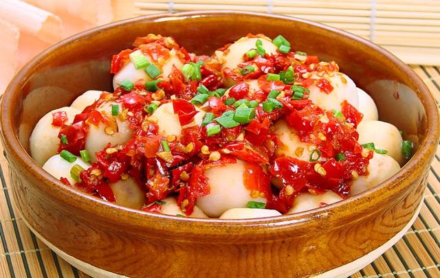 浏阳蒸菜菜品很多,无菜不蒸,什么菜都可以用蒸的手法来做.