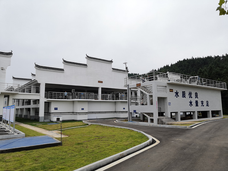 让老百姓喝上放心水平江县引得山泉润万家