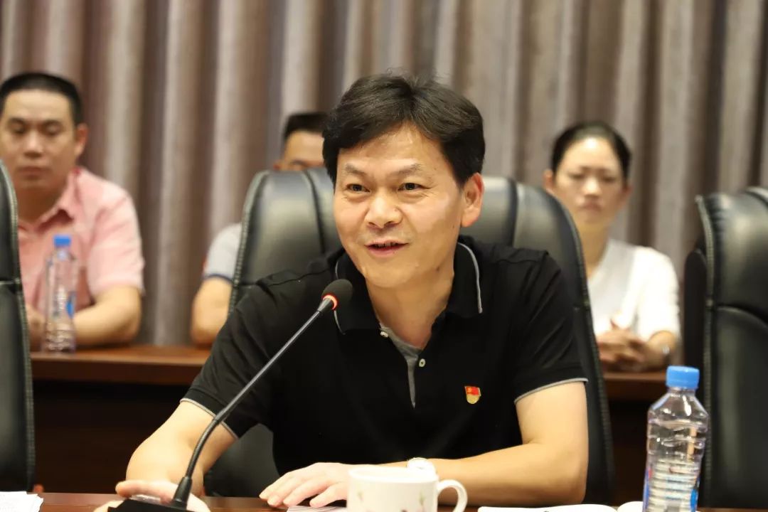 "新时代赣鄱先锋"之"突出贡献好榜样"水北商会党委副书记,会长邹细保