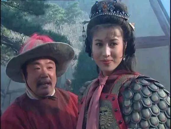 原创水浒第一女将打得林冲血流如注容貌武艺都在扈三娘之上