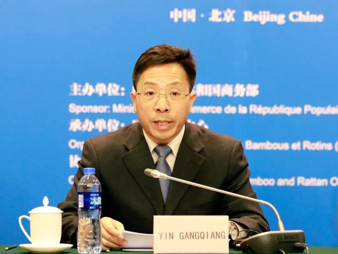 尹刚强说,竹藤作为森林资源的重要组成部分,在保护生态环境和改善生计