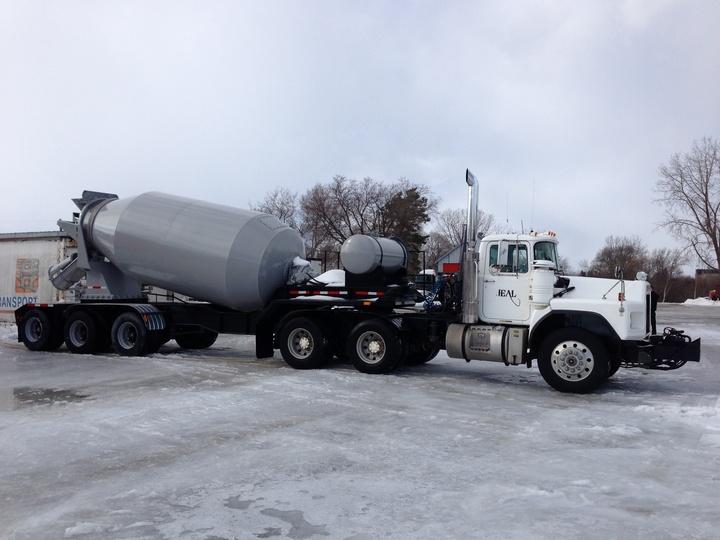 看完国外的搅拌车,瞬间觉得开搅拌车也是很幸福的职业_颜色