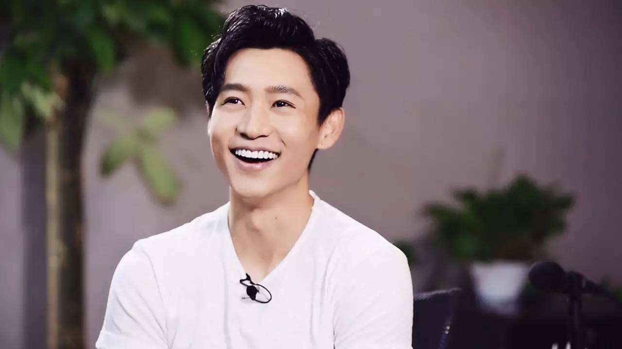 原创魏晨成功求婚余生找个对你专一的男人在一起