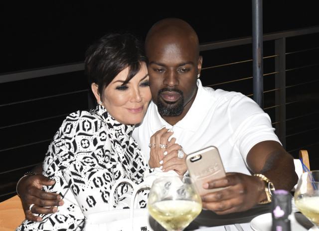 足以证明其背后的智囊团有多么牛逼,所以科里甘步尔能够待着卡戴珊