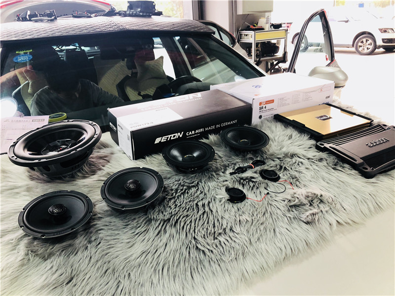 隔音:俄罗斯stp csh 银卫盾超低音:美国霸克c10功放:欧迪臣sr4 四路