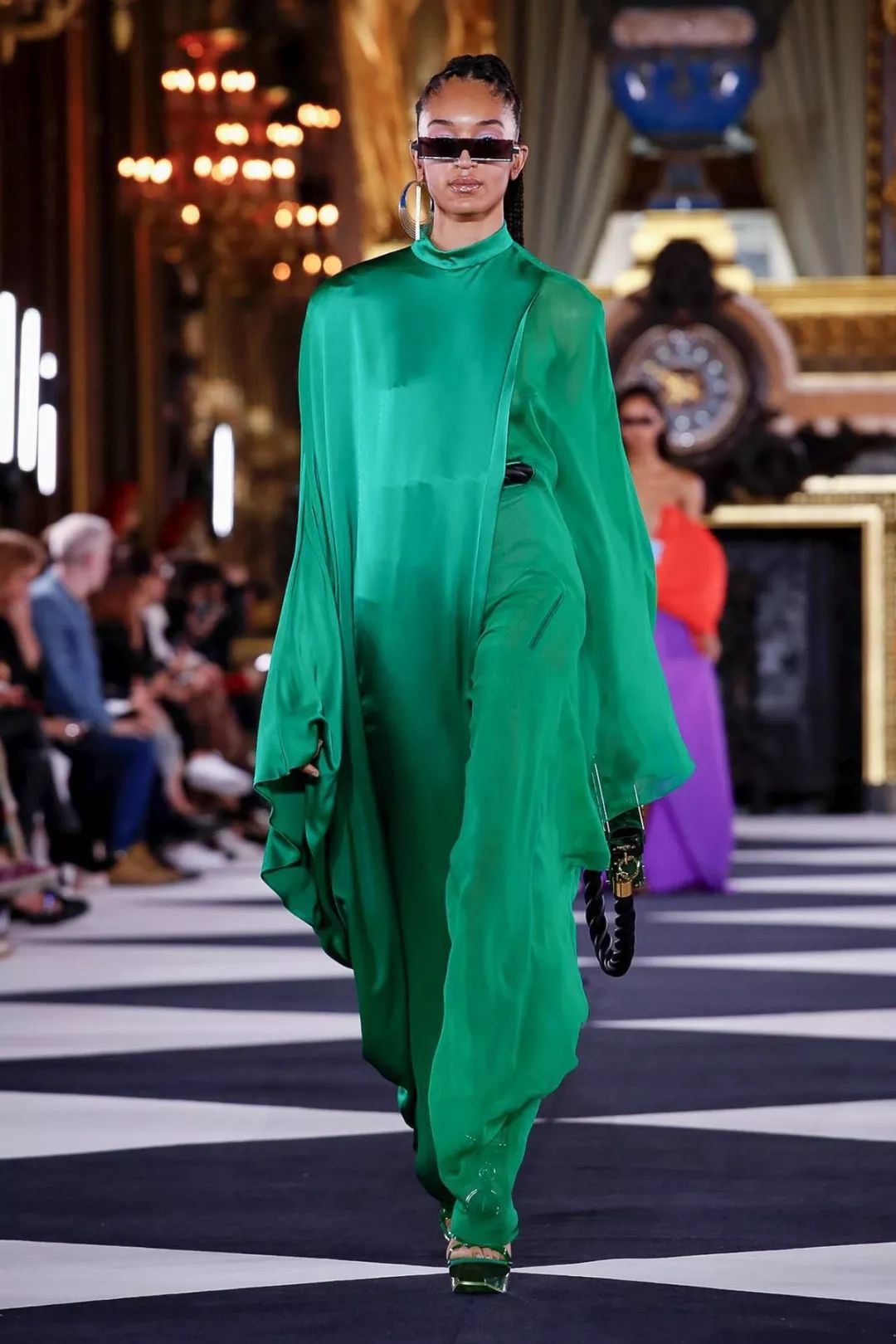 balmain2020春夏大秀先锋的几何图形黑白条纹解构设计