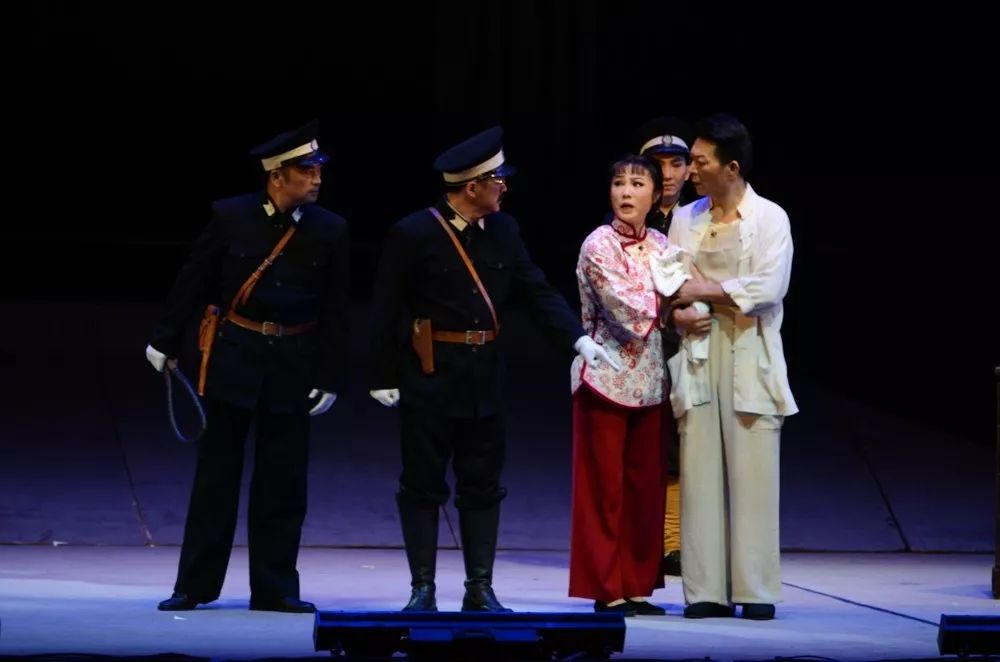 精彩回放红色粤剧刑场上的婚礼震撼人心