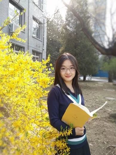 宝钢奖学金获得者马文洁天道酬勤春种秋收