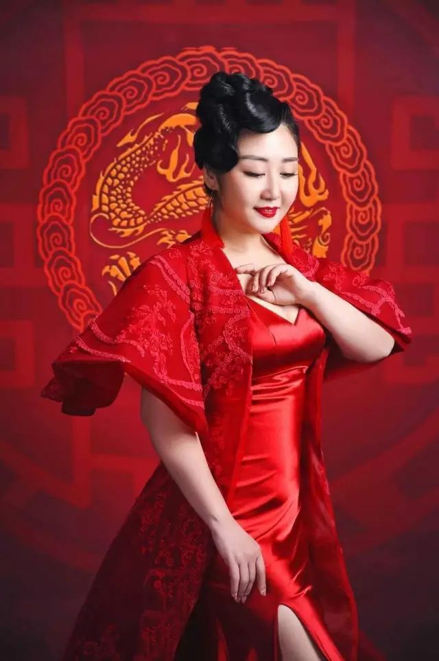 《梨花怨》孙美清词 张志耕曲 刘洁演唱