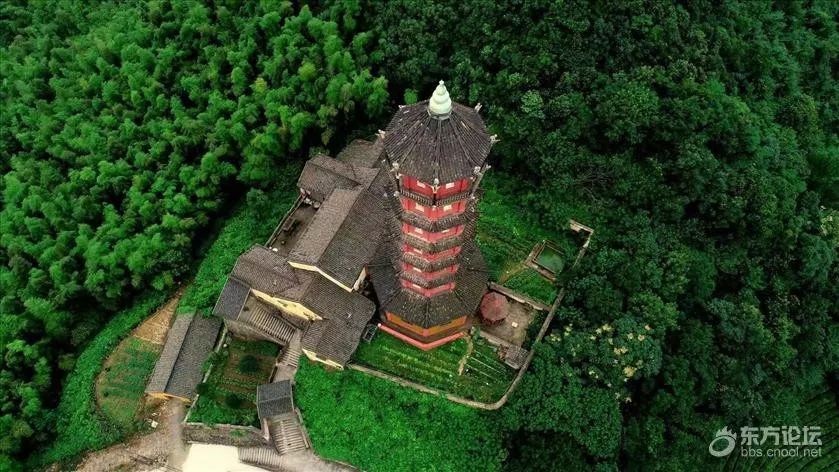 天封塔的塔尖长什么样这位航拍爱好者以无人机俯瞰宁波的古塔