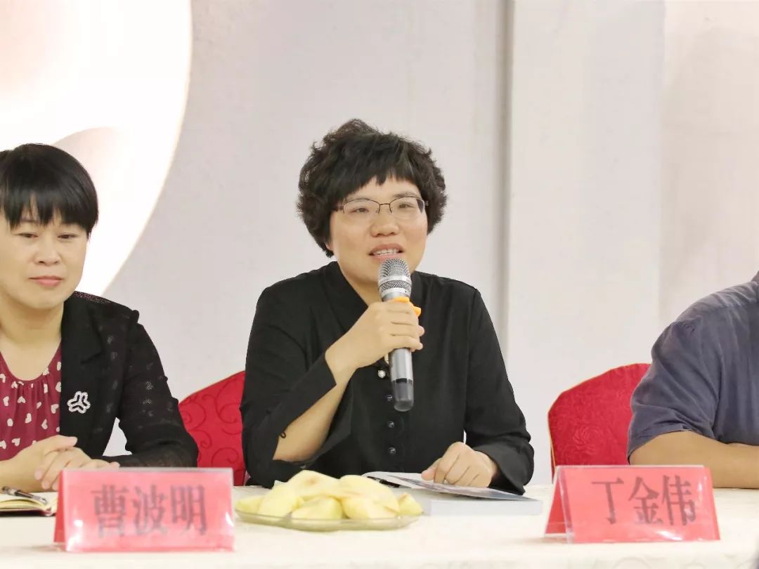 赤城街道宣传委员丁金伟说,天台是台州的文化高地,是唐诗之路目的地