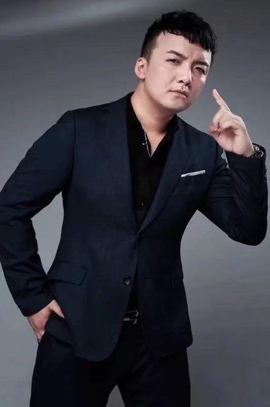 韩旭2012年百事校园杯年度季军赣州好声音年度五强张卫健赣州演唱会