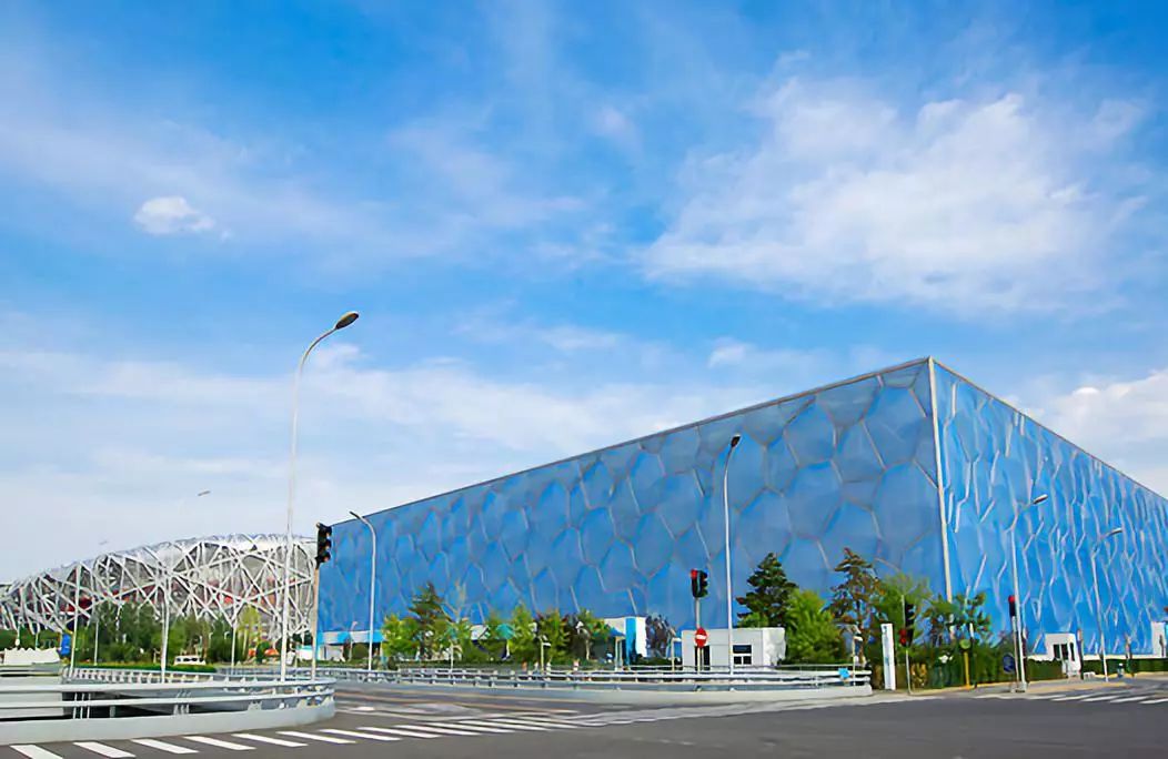 国家游泳中心水立方项目防水部位:地下室参建时间:2004 年上海中心