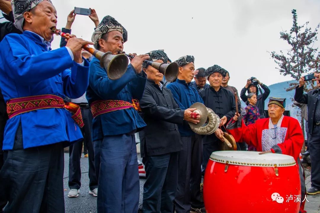 奏乐04鸣炮03鸣金九响02击鼓九通01带您走进盘瓠祭祀大典现场泸溪县是