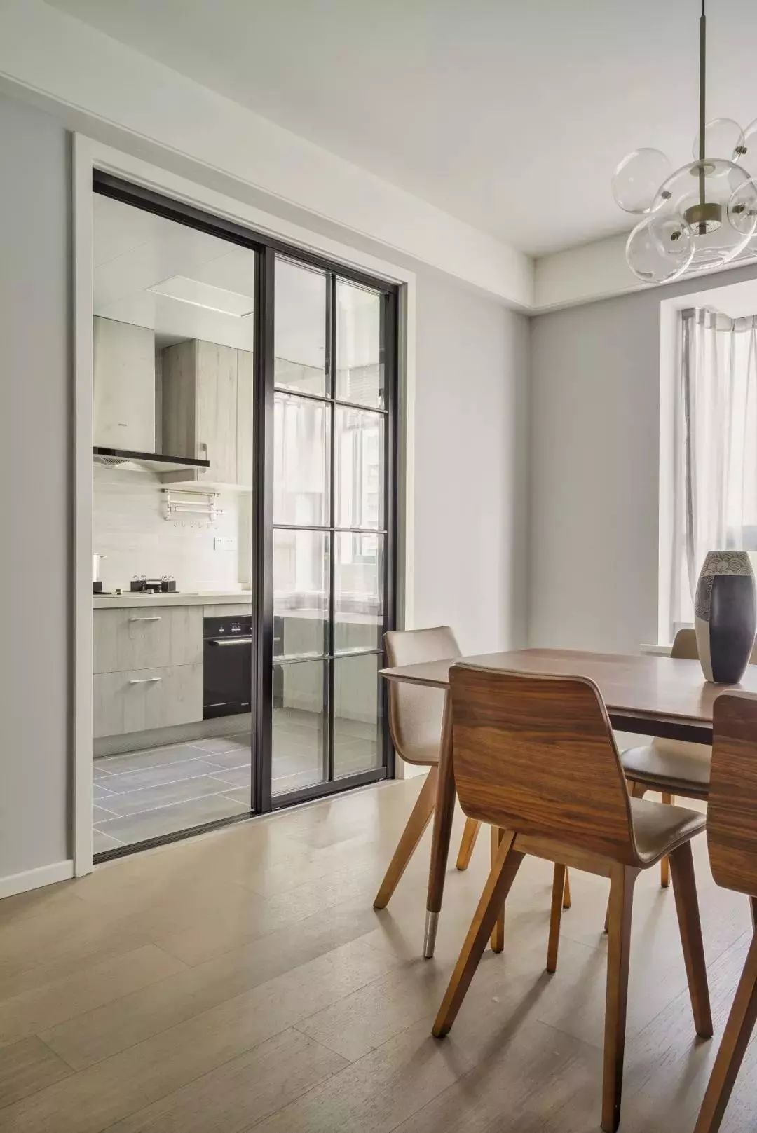 【素材】45款高级黑的{门框}案例分享!{334期}