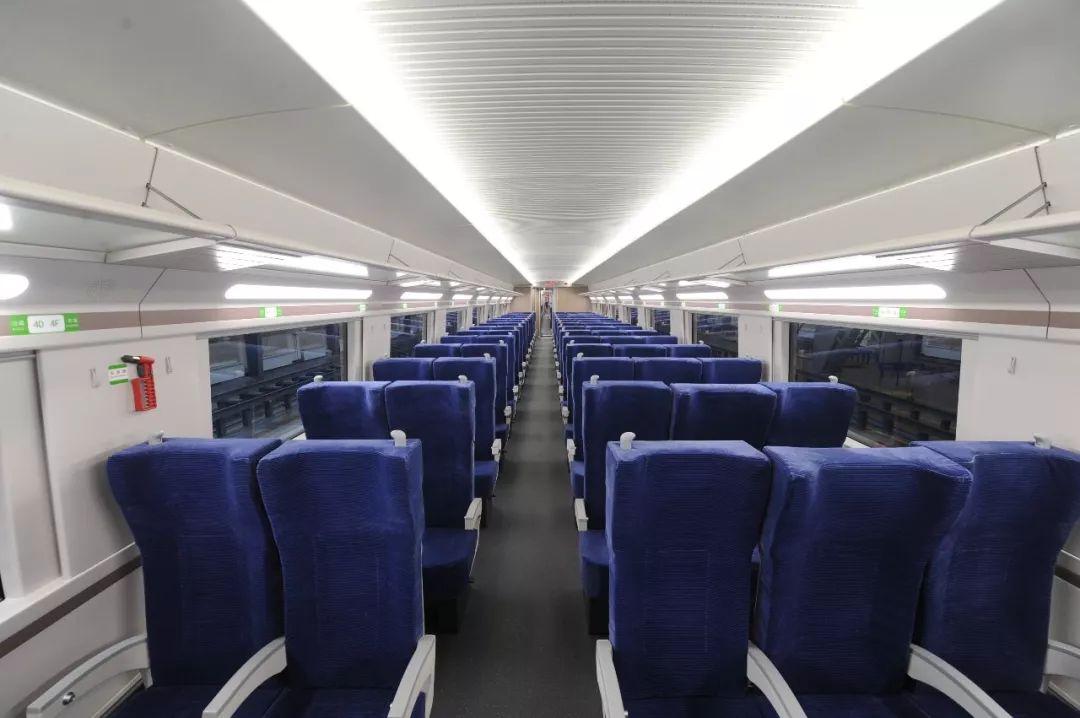 中车唐山时速250公里等级cj2型动车组获准生证