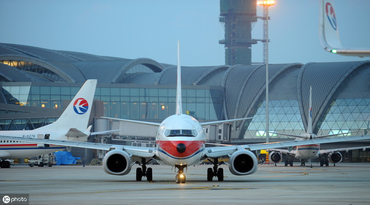 百利丰投资拟挂牌转让成都华鼎房地产100%股权及相关债权