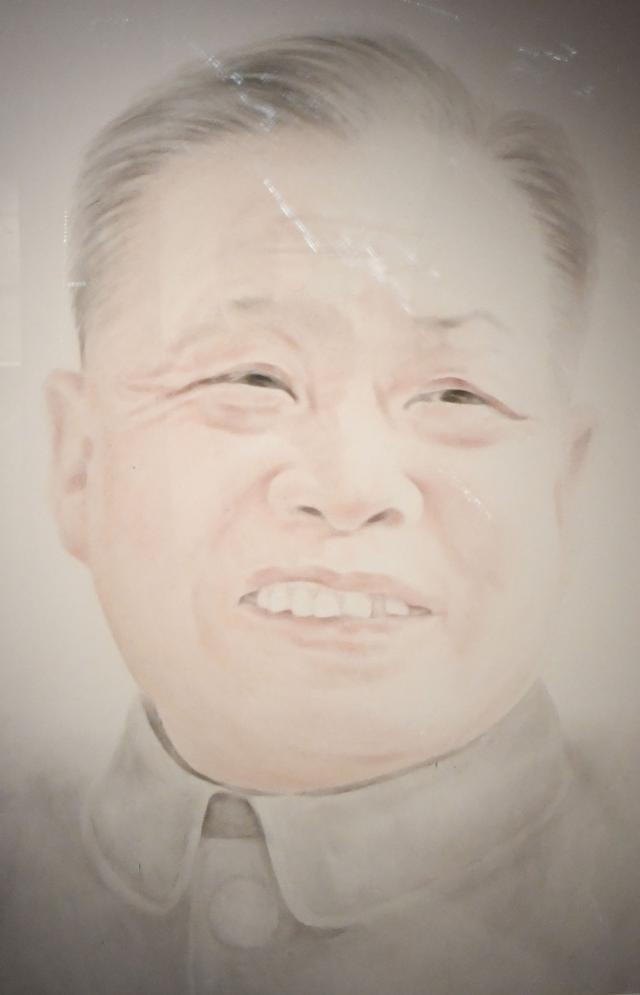 钱三强(1913-1992)物理学家.