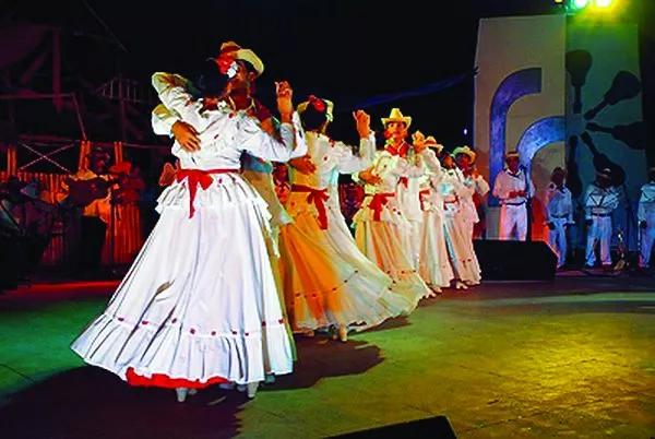 狂欢节、音乐和舞蹈，走进浪漫热情的古巴_文化