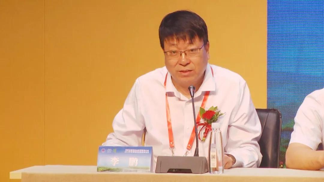 长垣县人民政府副县长李懿,郑州仁济医院院长侯建玺,驼人集团董事长