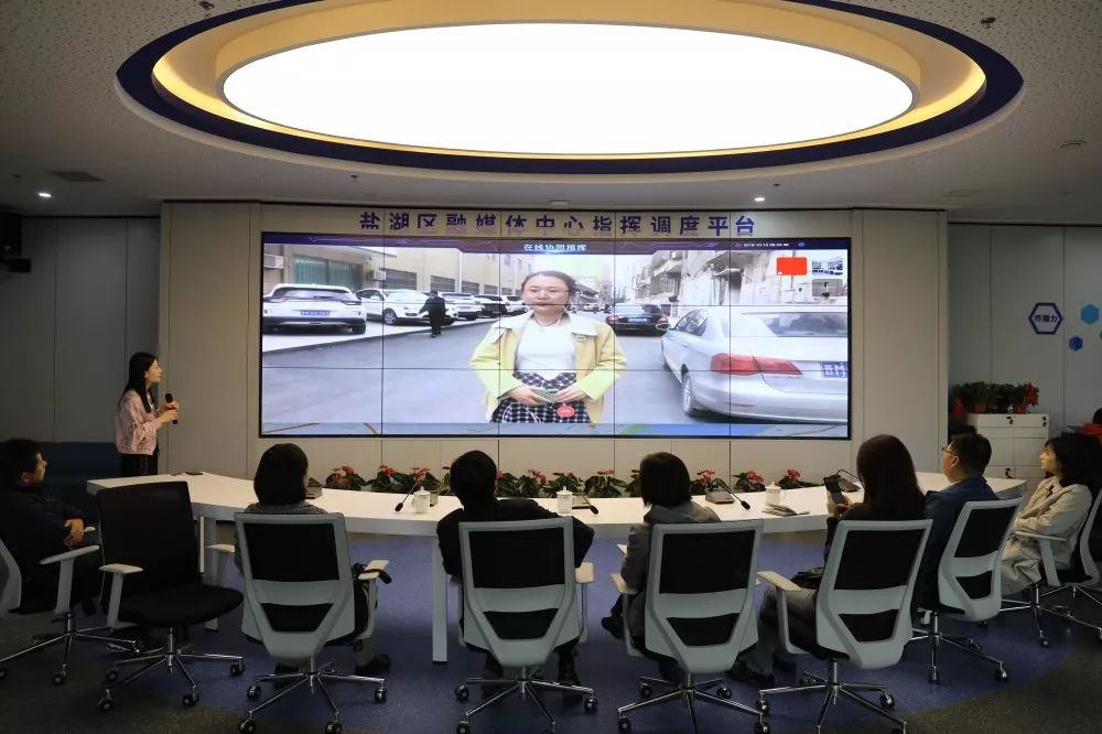 运城市广播电视台总编原启民带队在盐湖区融媒体中心调研