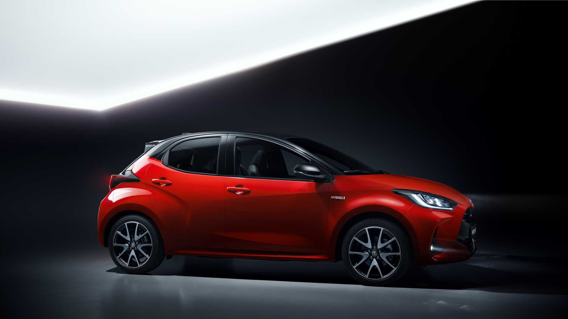 2020款丰田yaris官图亮相,轴距加长51mm,全系搭载三缸发动机