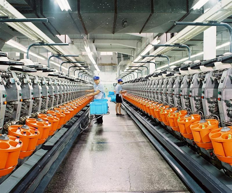 转型升级无锡一棉推进退城进园,开启新厂园区建设,并于2005年进入国联