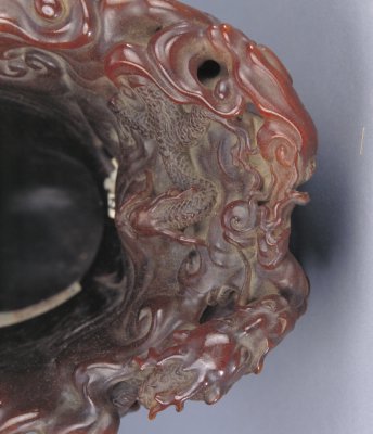 故宫馆藏犀角雕云龙纹杯