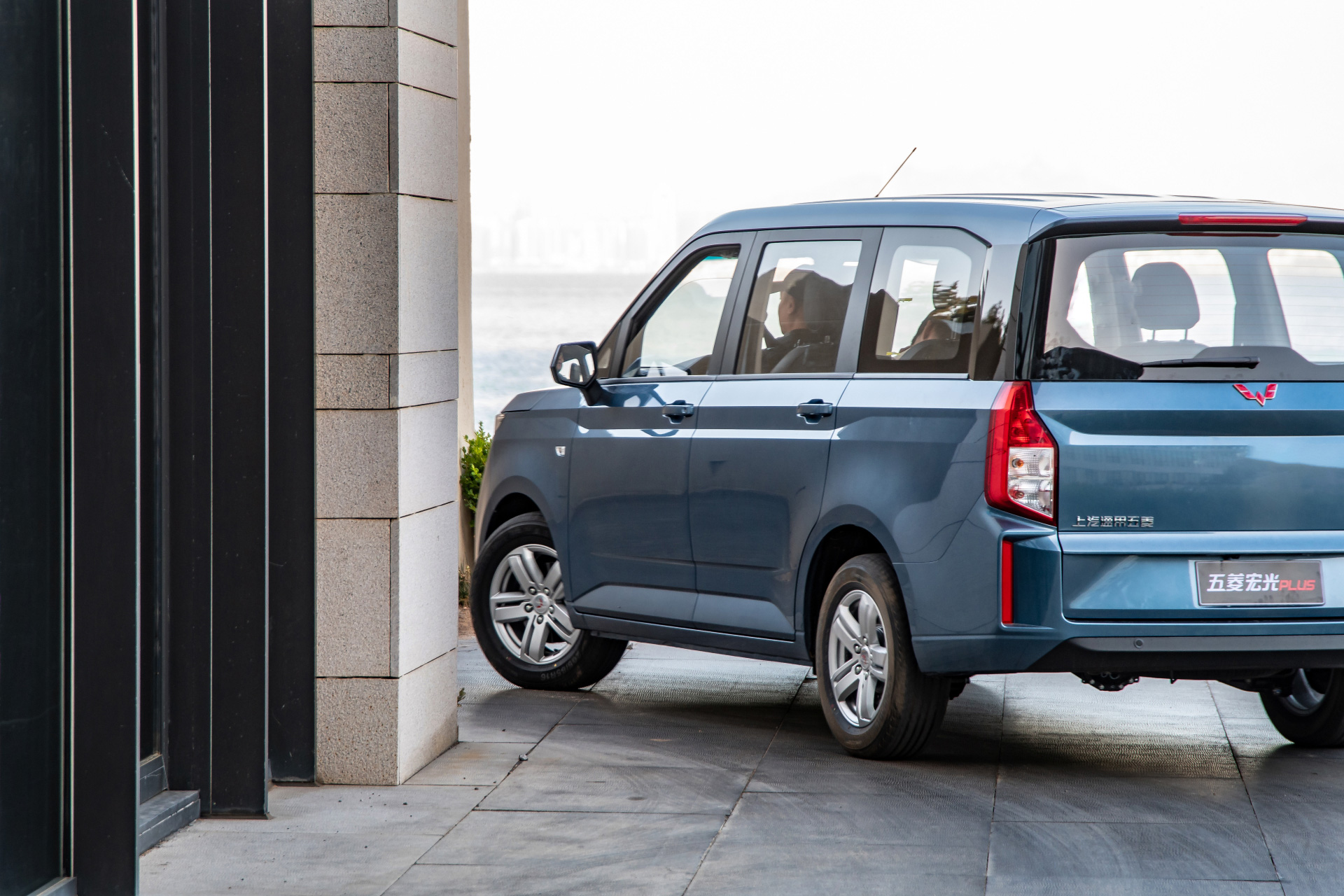 全系无esp仅顶配双气囊五菱宏光plus是真香还是真坑