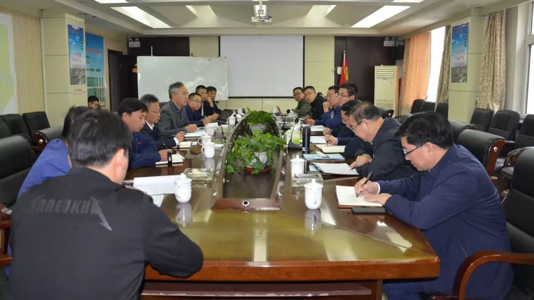 督导67王平虎到保安煤业调研沿空留巷技术应用