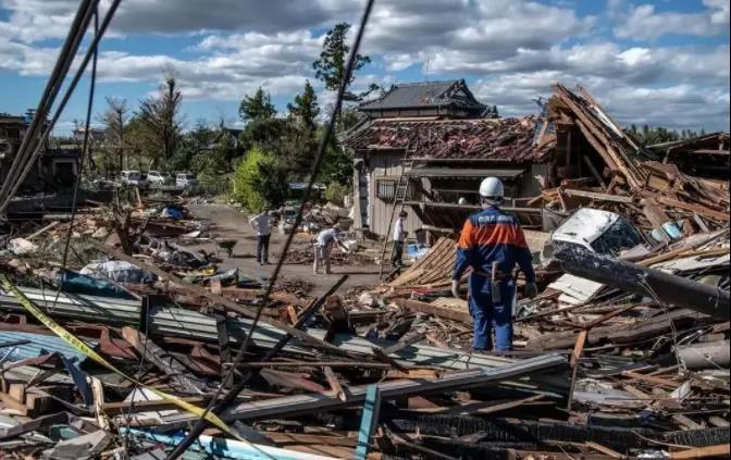 真实灾难片台风过后日本街上老鼠横行或许是大地震来临前兆