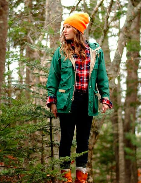 跟着妹子穿搭户外运动服装这样的登山装备最时尚