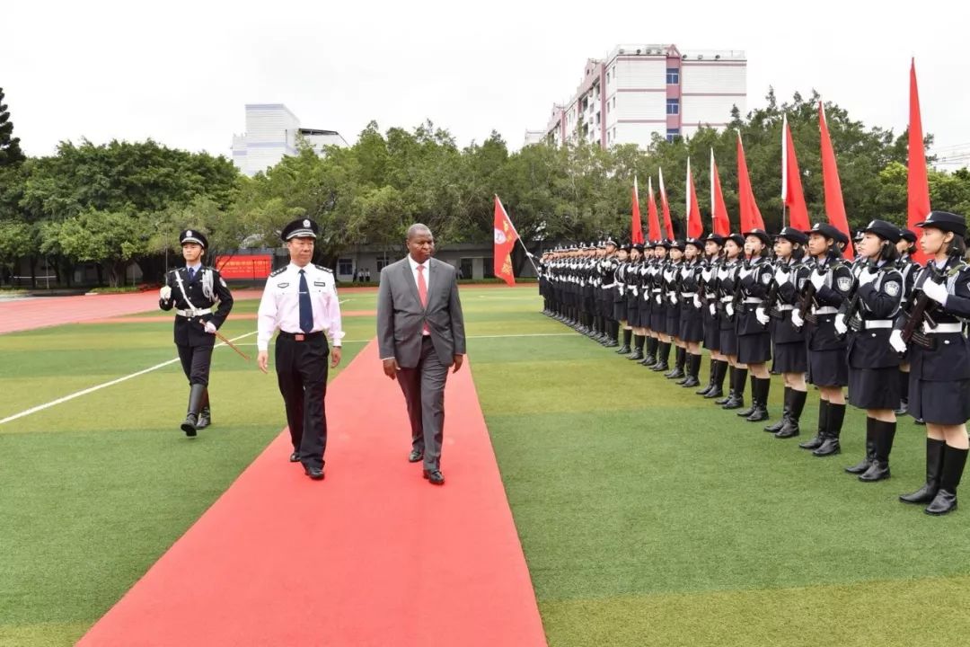 福建警察学院仪仗队图片