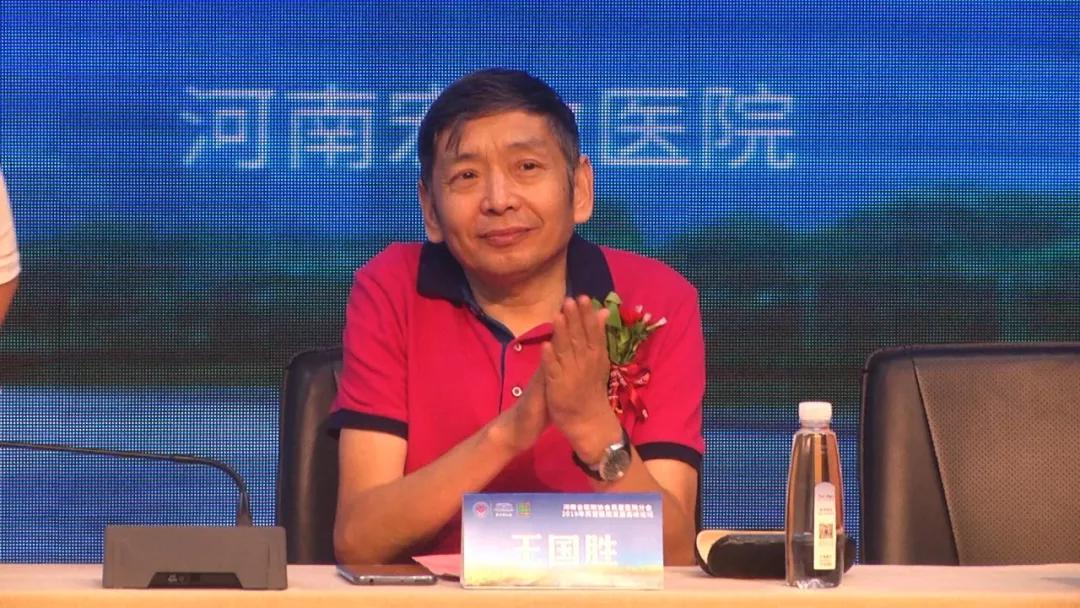 长垣县人民政府副县长李懿,郑州仁济医院院长侯建玺,驼人集团董事长