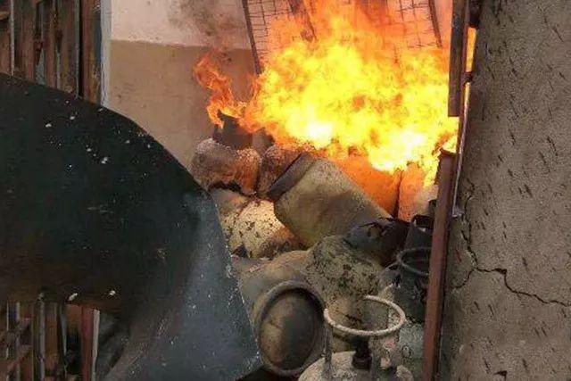 上海一居民楼液化气罐爆炸(上海液化气爆炸事2019年6月)