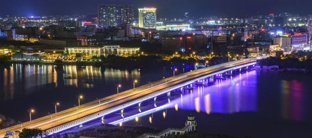 速度与风景丨2条城市干道,1座长江万里_潜江