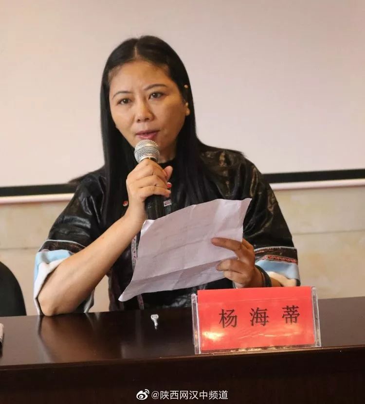 五十余位作家诗人在汉中华阳,蔡伦墓,褒河古栈道等旅游景区进行为期