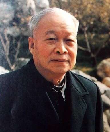 父亲看到儿子的绰号直接改成大名儿子多年后成原子弹之父