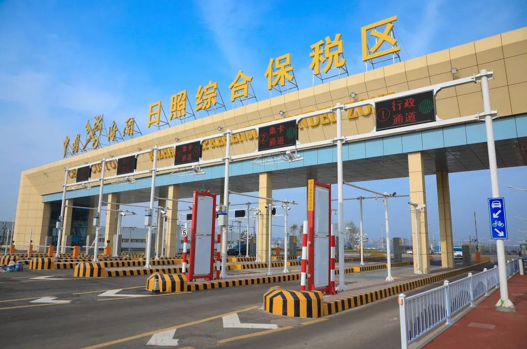 葡萄酒保税加工业务,保税仓储等业务,完成报关180票,进出区值近6000