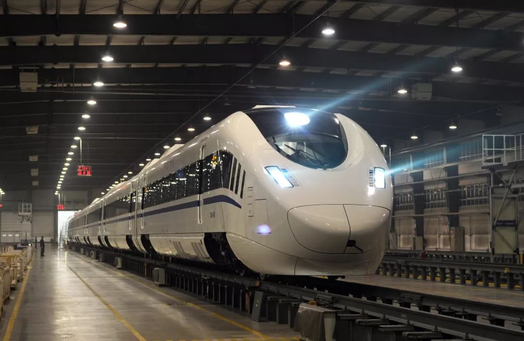 中车唐山时速250公里等级cj2型动车组获准生证