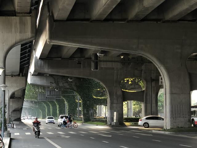 了解一下成都二环高架安全技术你会为他点赞的