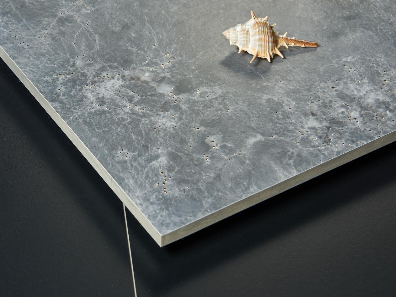 尊卓陶瓷2019新品——"柔金能量瓷砖"在新品发布会结束后,江西赣州