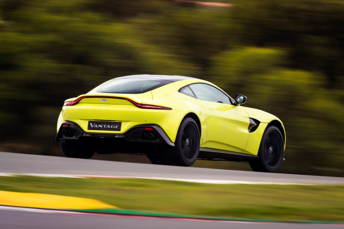 gt s相当,而阿斯顿·马丁工程师优化调校其排气系统后,为vantage带来