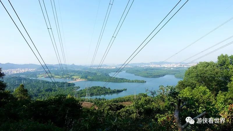 深圳绿道行平峦山寻野路远眺铁岗水库