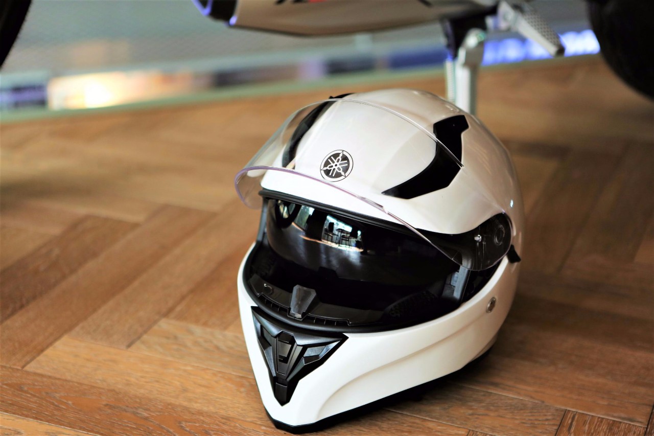 雅马哈新款全盔初体验,不到500元的高性价比头盔!