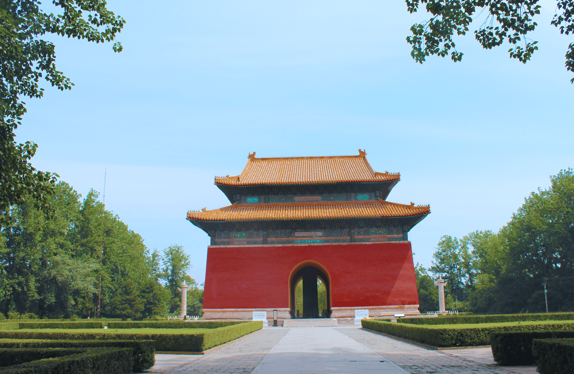 明朝的皇家陵园，共使用了230多年，埋葬13位皇帝_北京