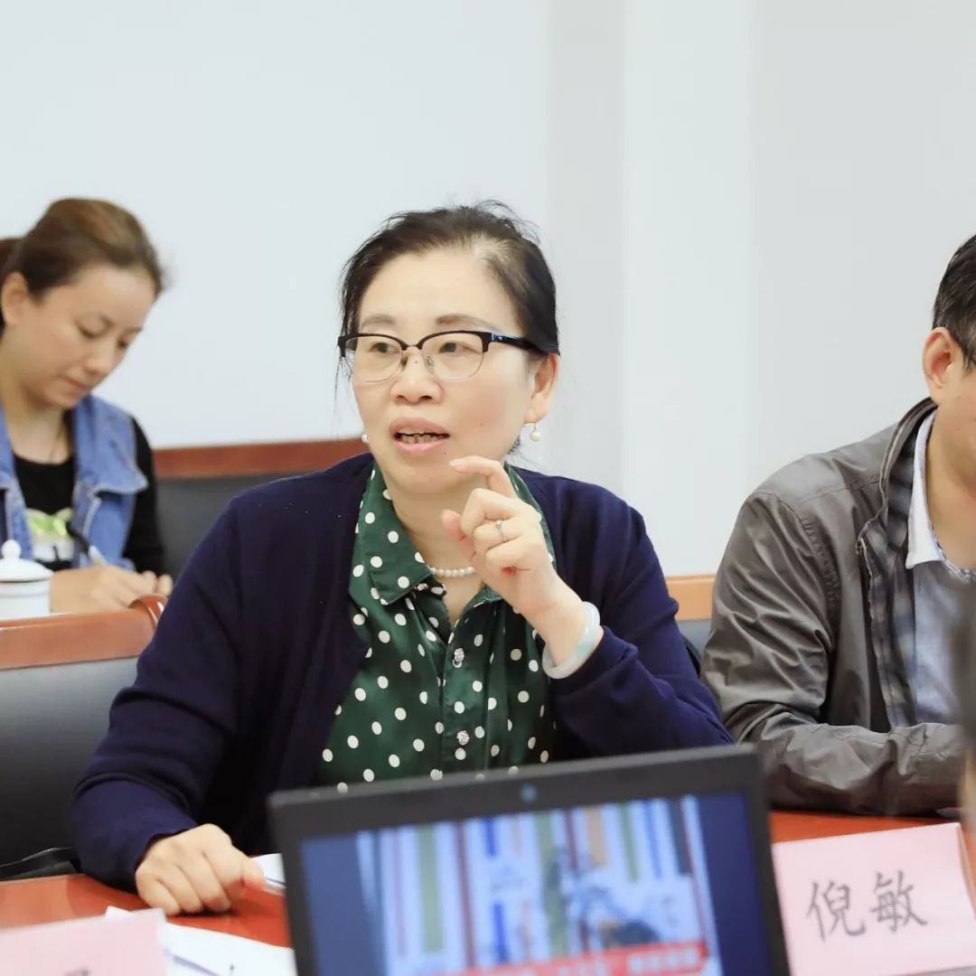张敏华主任昆山市教育局教科室郭仁兴主任花絮彩绘游戏体育游戏现场