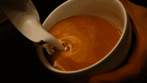 咖啡是推荐的热饮之一.